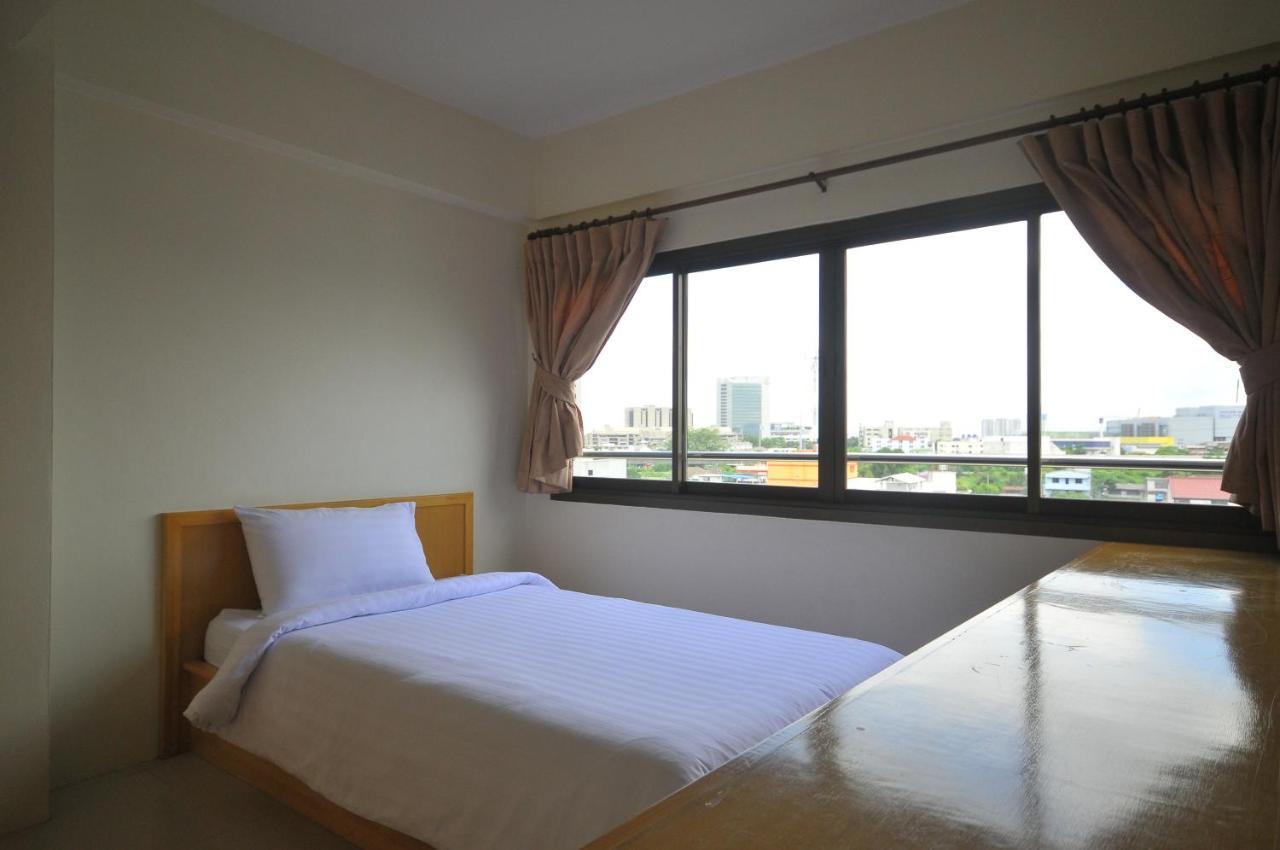 P Park Residence Charansanitwong Bangkok Buitenkant foto